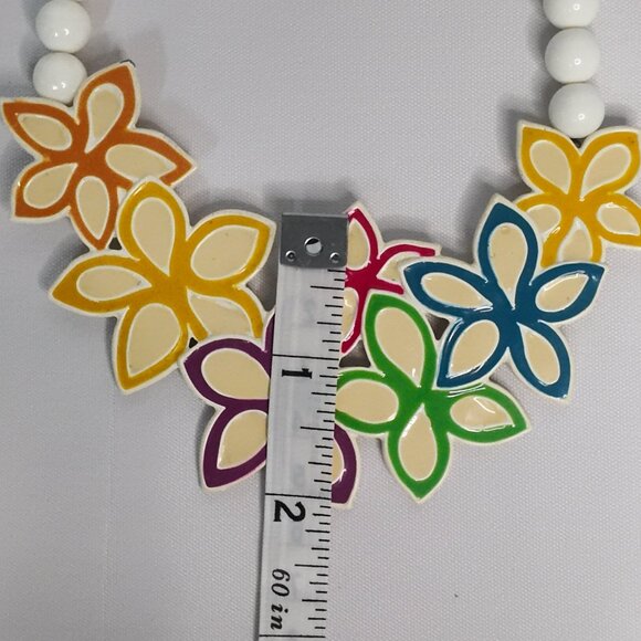 Vintage 1980’s White Chunky Beaded Flowered Statement Necklace - Picture 6 of 7